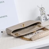 TOP Bottega Veneta Women Madison HANDBAG 876648