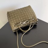 BOTTEGA VENETA ANDIAMO Small 25cm Bag