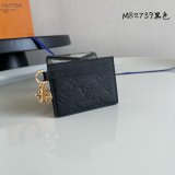 LV Charms Card Holder M82739