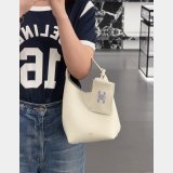 High Quality L10133 Celine Small Hobo Supple Smooth 1:1 Bag